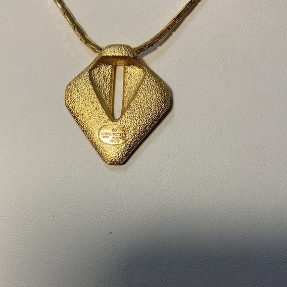 Givenchy Sale! Set of 3. necklace & bracelet set 16" GP signed tested.Dark green - Picture 4 of 7